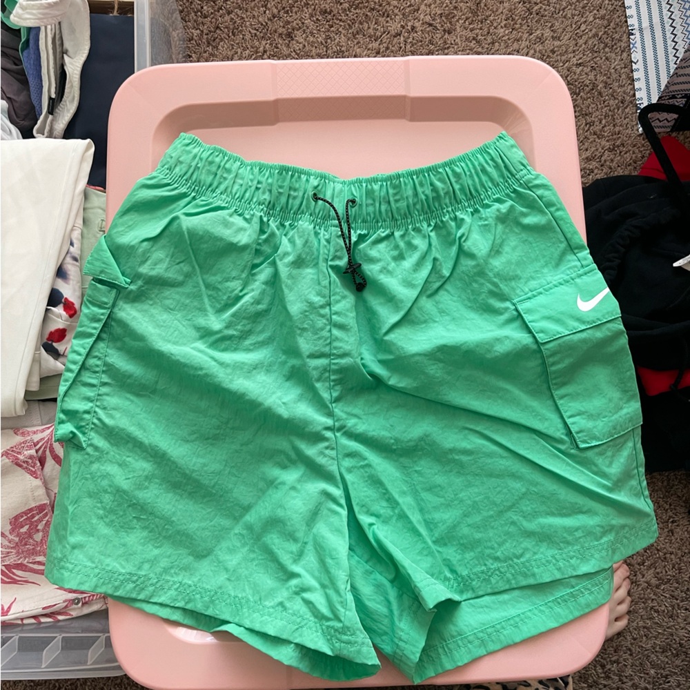 Nike woman's medium shorts